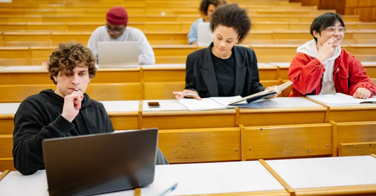 10 Essential Tips to Choose the Right Coding Bootcamp